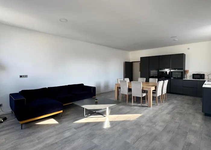 Loft Epure Avec Parking Prive.