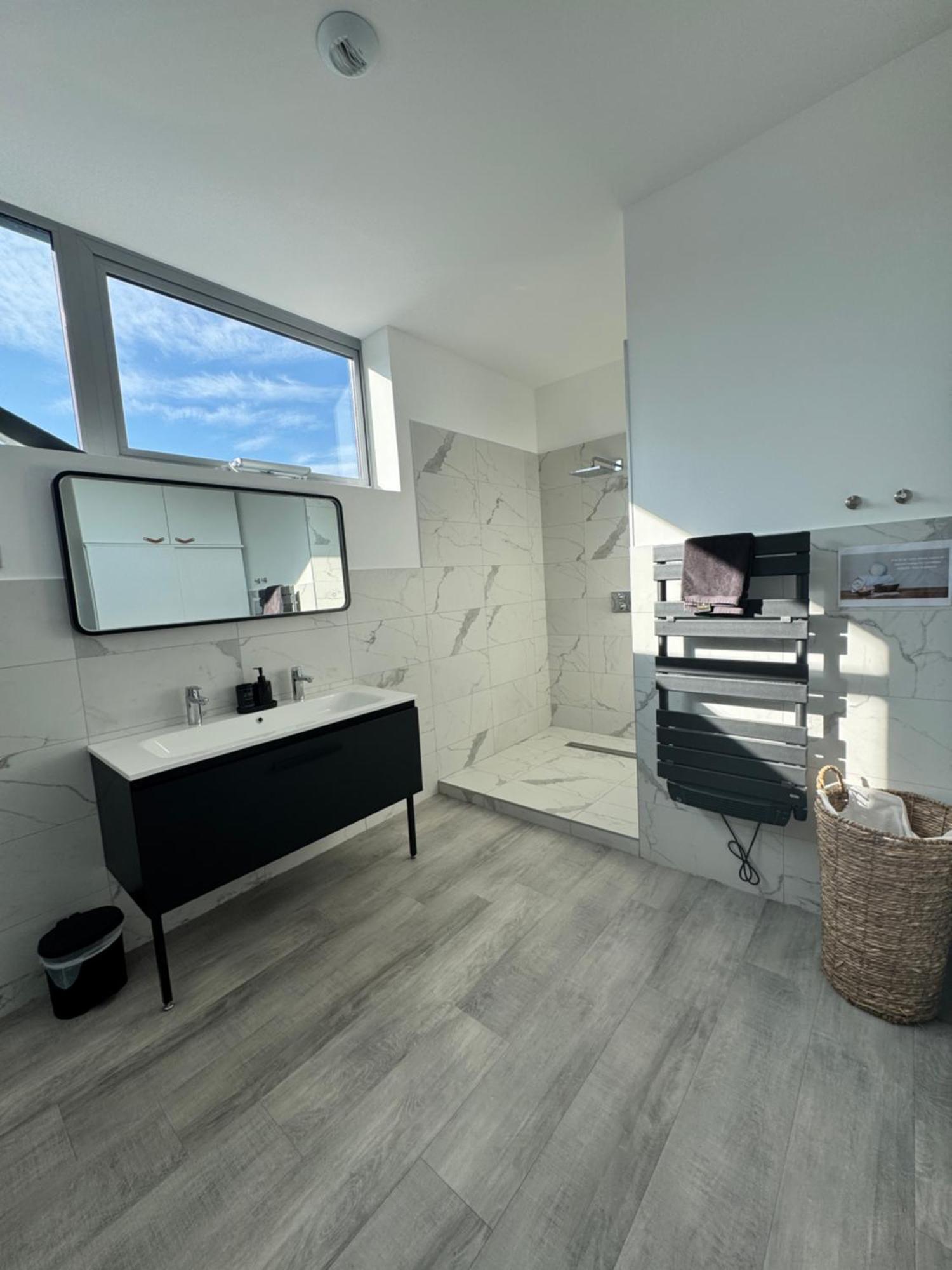 Loft Epure Avec Parking Prive. Apartment *