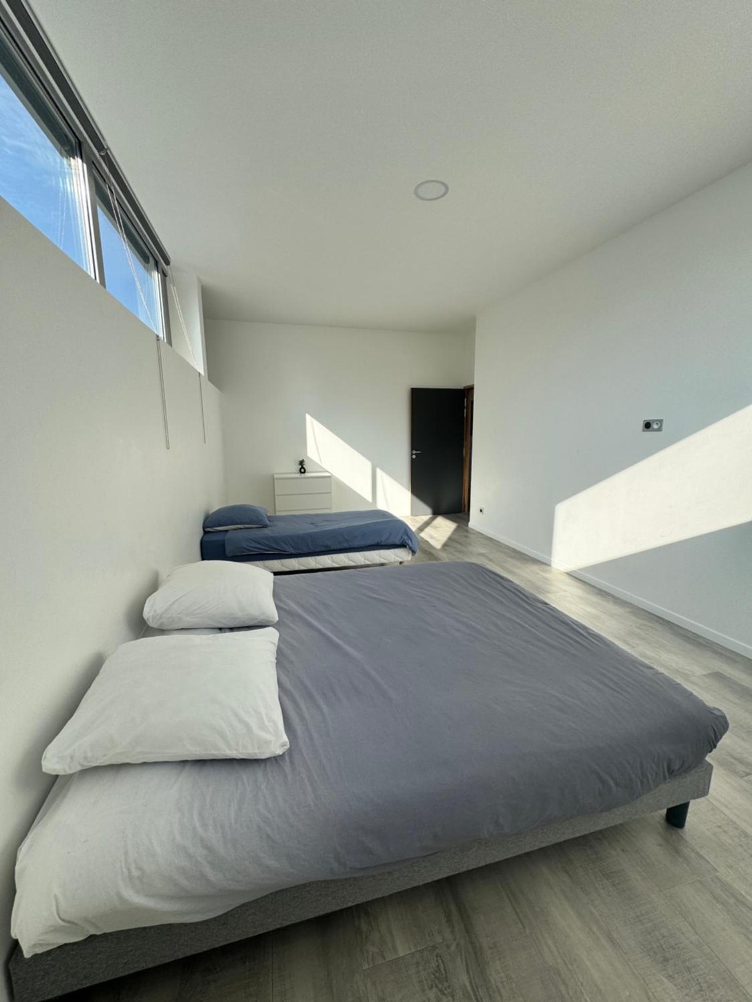 Loft Epure Avec Parking Prive. Apartment Saint-Symphorien-dʼOzon