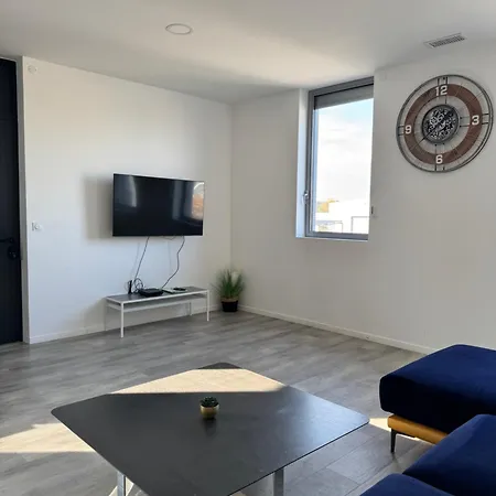 Ferienwohnung Loft Epure Avec Parking Prive. Saint-Symphorien-dʼOzon Exterior foto