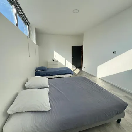 Ferienwohnung Loft Epure Avec Parking Prive. Saint-Symphorien-dʼOzon Exterior foto