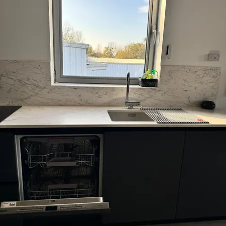 Ferienwohnung Loft Epure Avec Parking Prive. Saint-Symphorien-dʼOzon Exterior foto