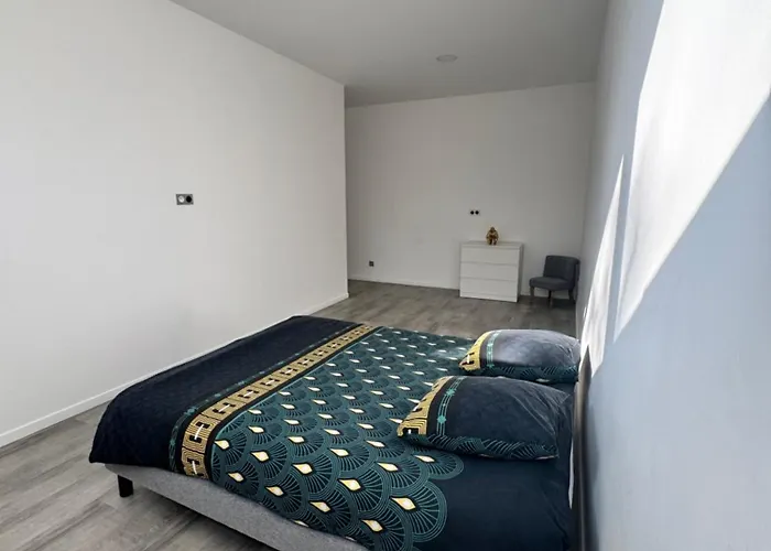 Loft Epure Avec Parking Prive.