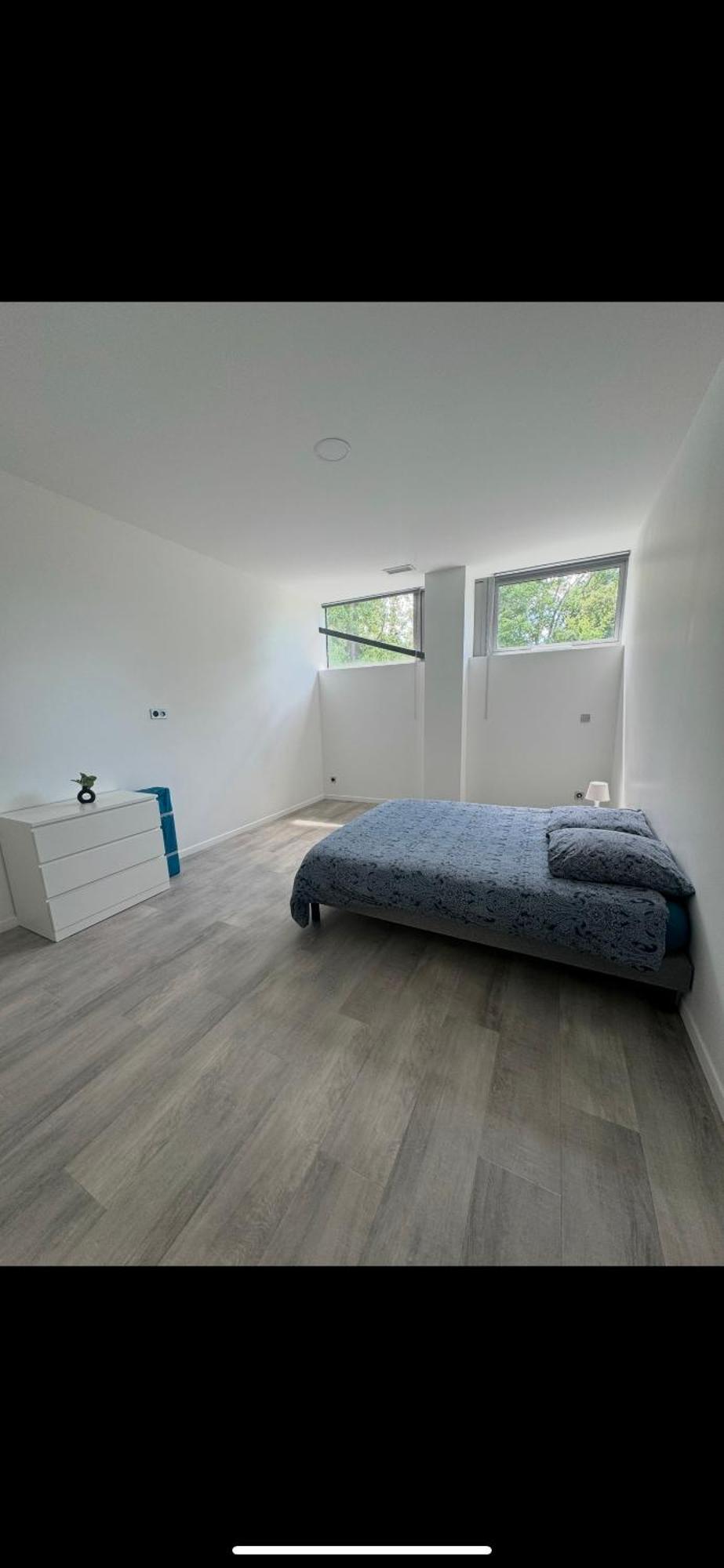 Loft Epure Avec Parking Prive.