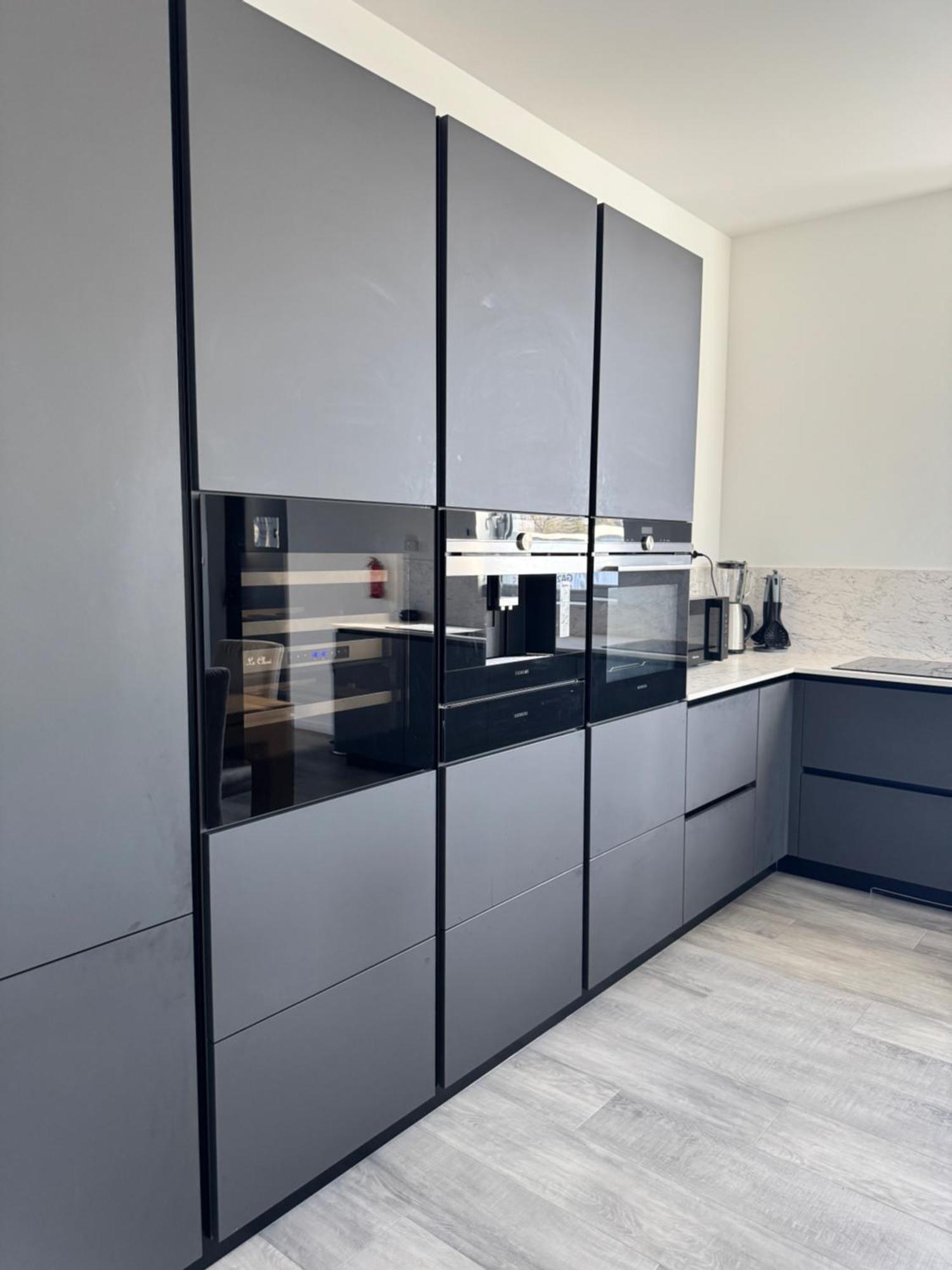 Apartment Loft Epure Avec Parking Prive. *